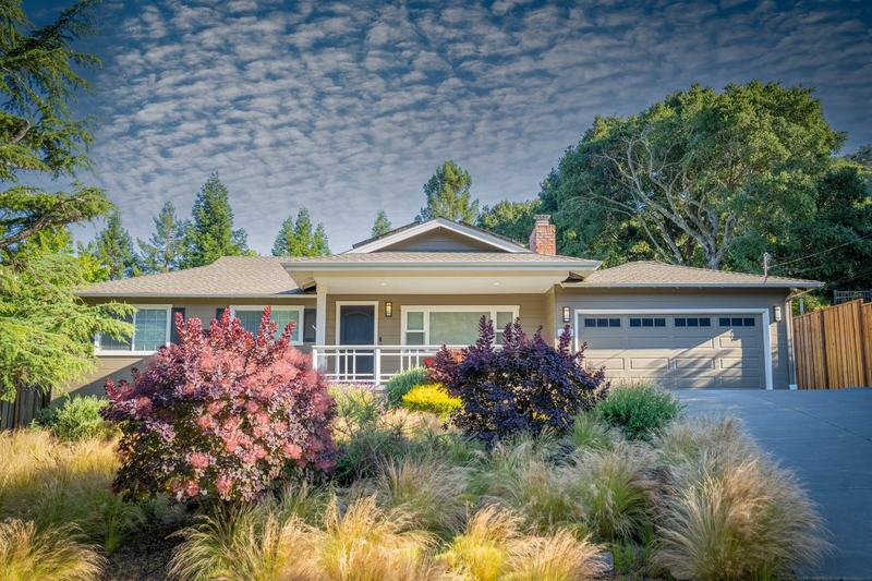 Orinda rental home with beautiful front landscaping