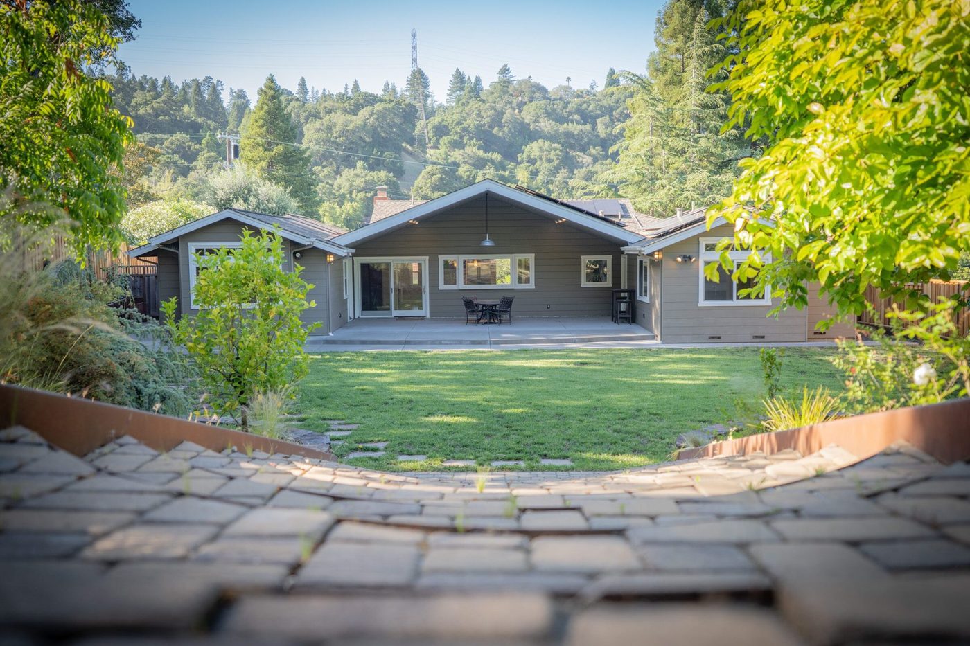 Large backyard with steps to creek area