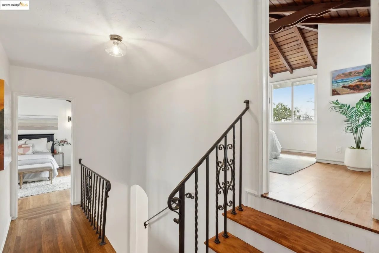 Stairway leading to upper bedroom
